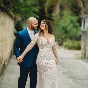 Bodysuit Wedding Dress
GALINA SIGNATURE